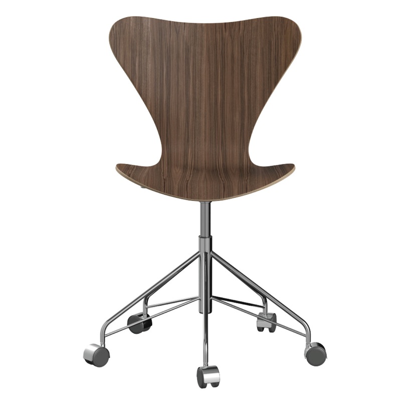 Arne Jacobsen Series 7 Swivel Chair – Walnut Venner with Soft Wheels