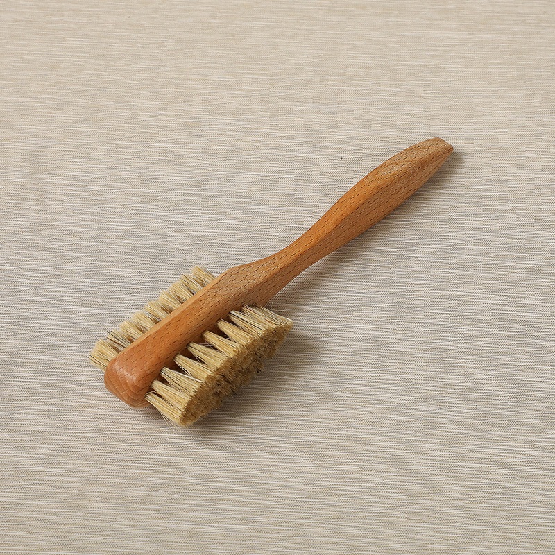 Long handled nail brush