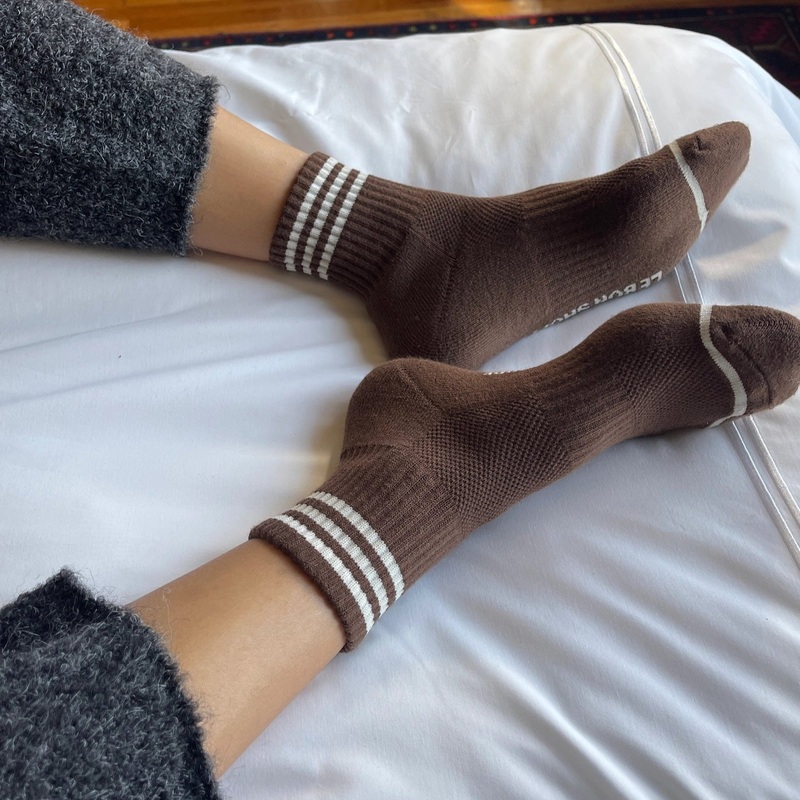 Girlfriend Socks: Mahogany