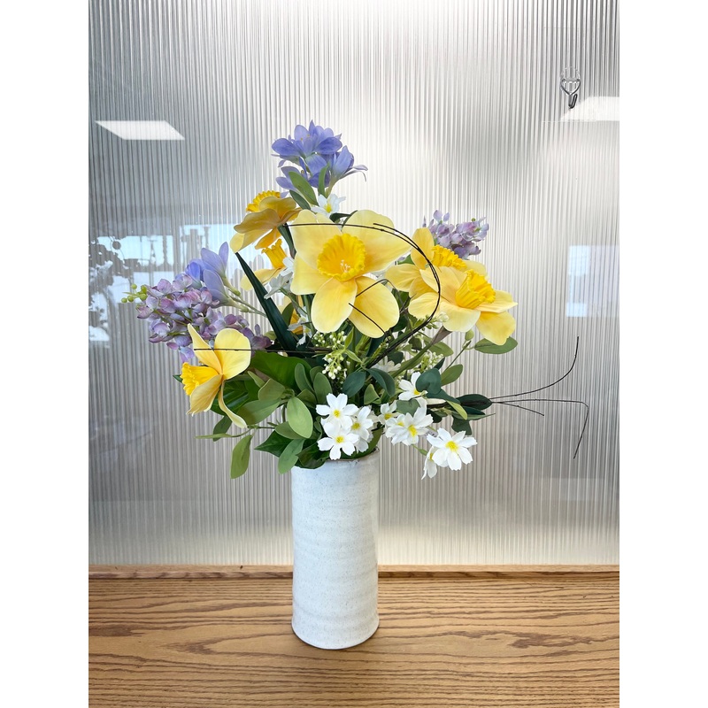 23″ Dancing Daffodils Drop-In