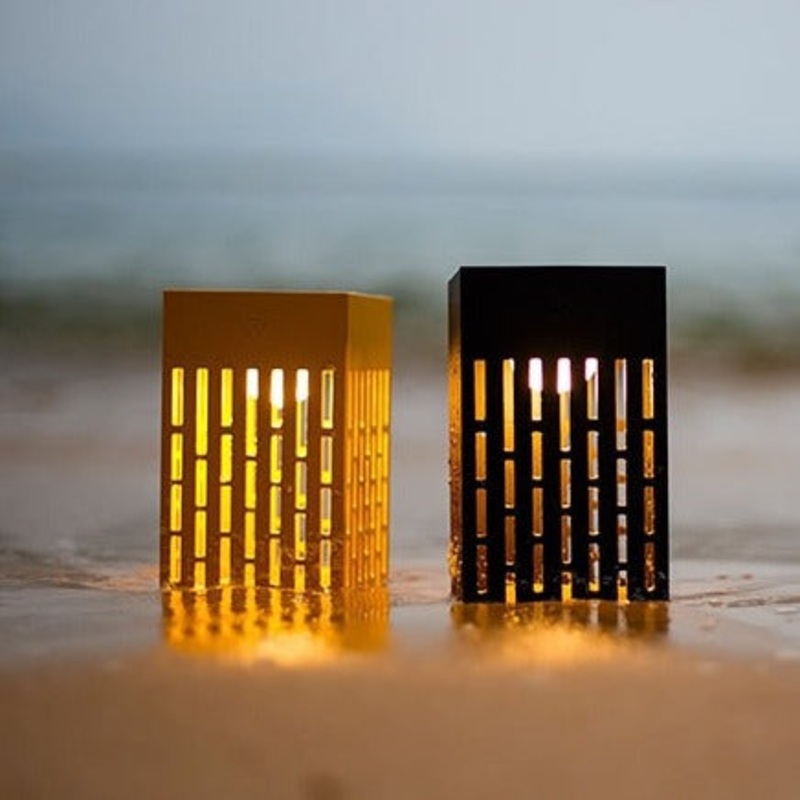 Maiori La Lampe Pose 04 Solar Floor Lamp