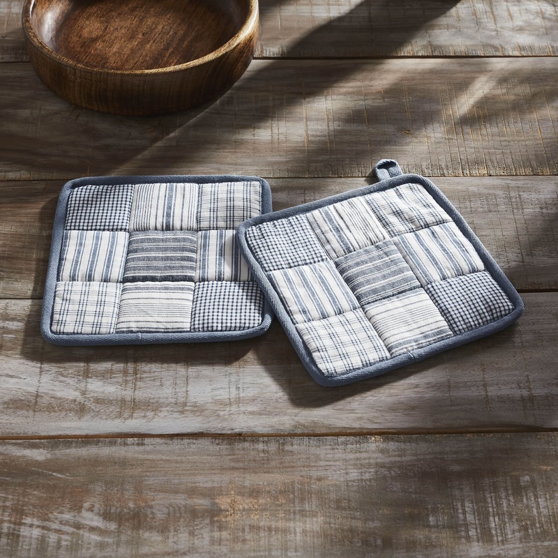 Sawyer Mill Blue Pot Holder Set of 2 8×8