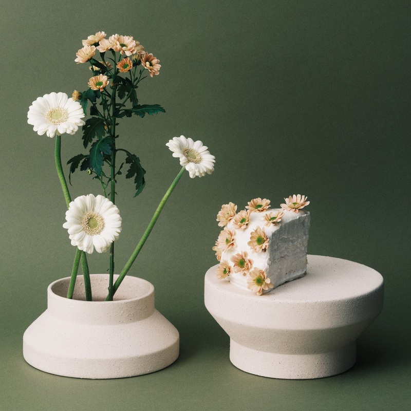 Serax Mira Vase / Cake Stand