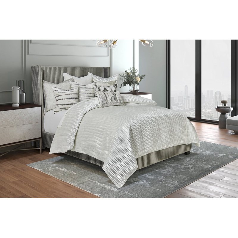 Zara White Duvet