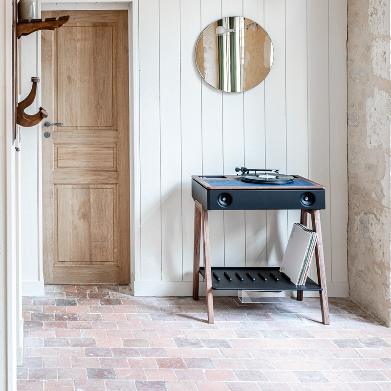 La Boite concept LX Turntable and speaker Supakitch