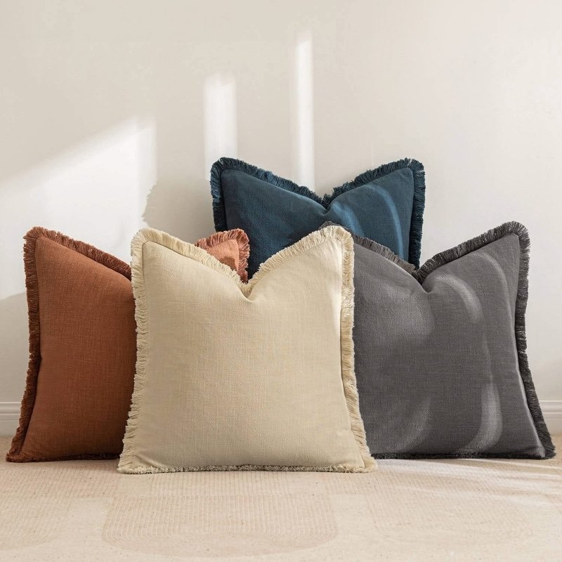 MIULEE Linen Pillow Covers 18×18 Inch Decorative Throw Pillows with Fringe Pack of 4 Soft Farmhouse Boho Couch Pillows Home Decors for Sofa Cushion Living Room Bed Navy Grey