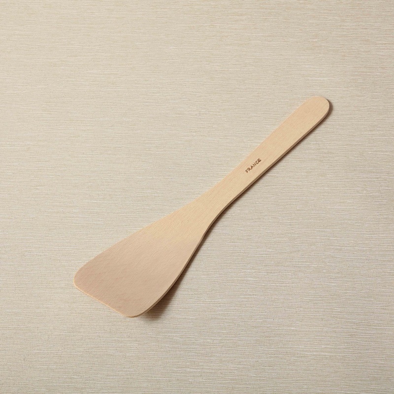 Beechwood 12″ Extra Curved Spatula with Beveled Edge