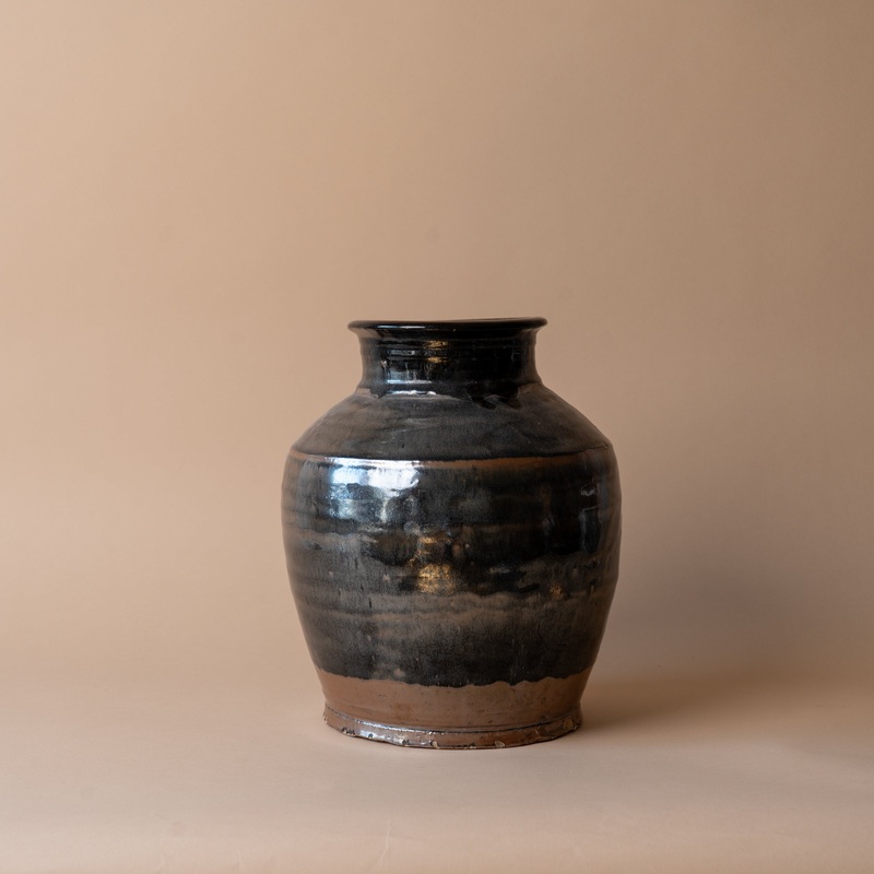 Vintage Hugo Pot