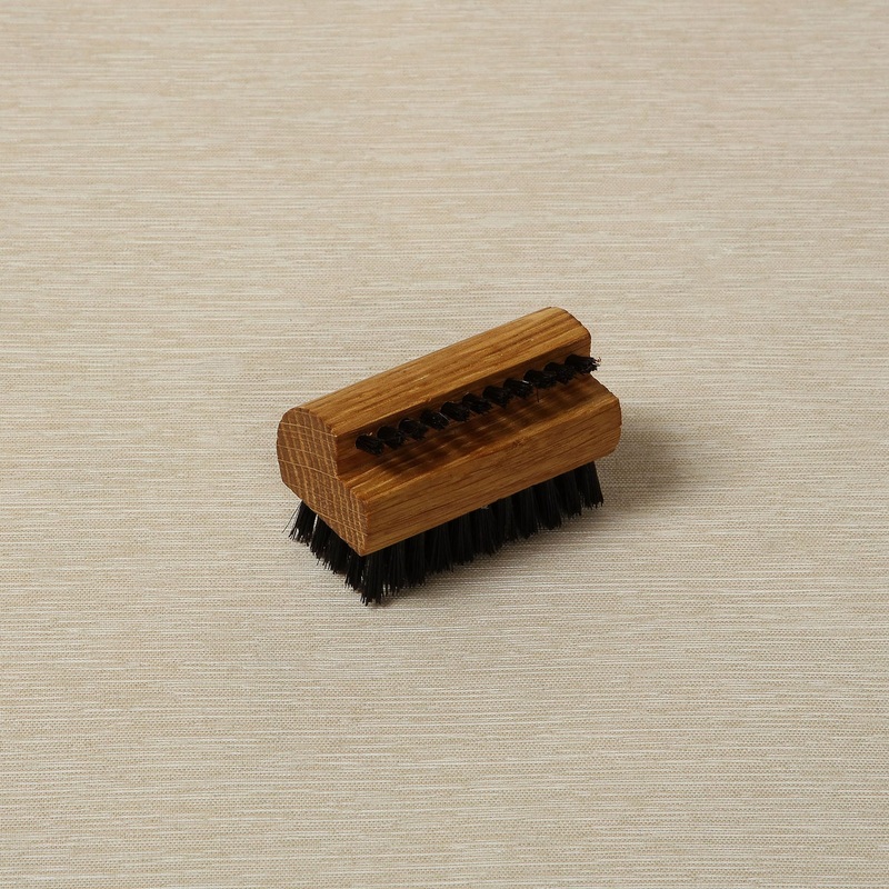 Travel Nail Brush