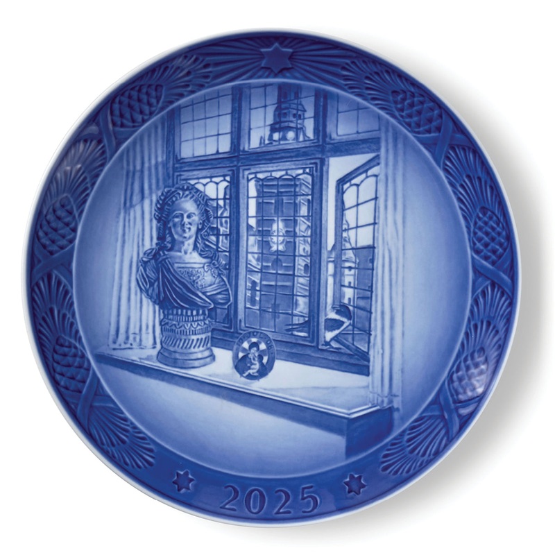 Royal Copenhagen Christmas Plate Blue Collectible – Two Variants