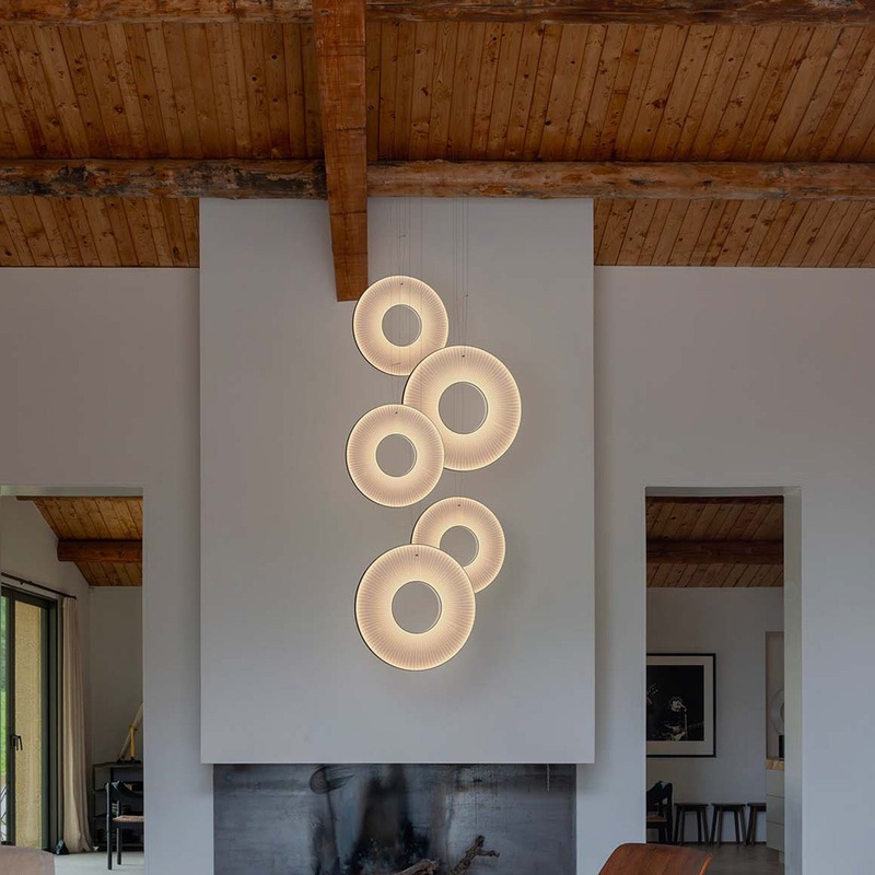 10 HEURES 10 Iris Vertical Pendant Lamp