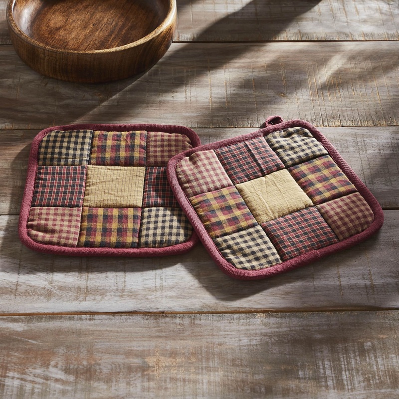 Heritage Farms Primitive Check Pot Holder Set of 2 8×8