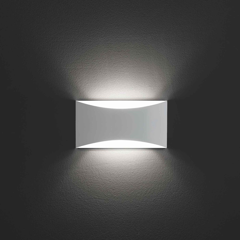 Kelly Wall Light