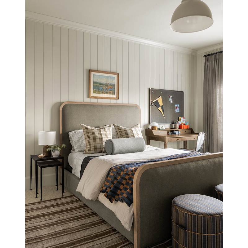 Ainsworth Bed