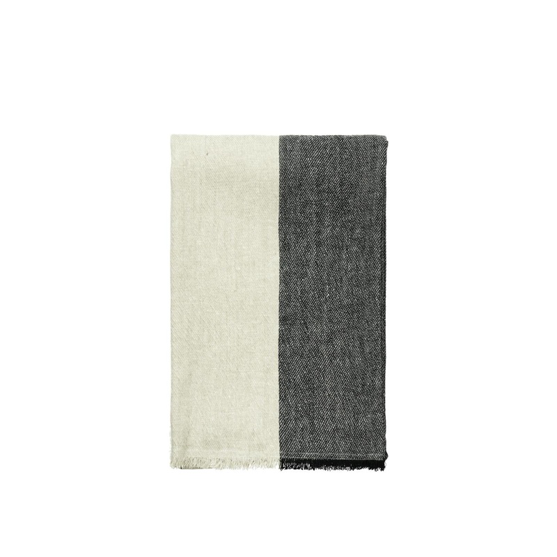 Ferm Living Pila Linen Throw