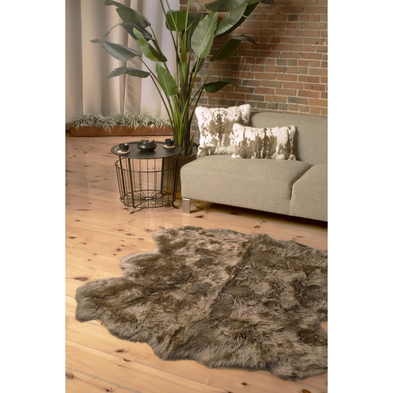 5′ X 6′ Taupe Wool Sheepskin Handmade Area Rug